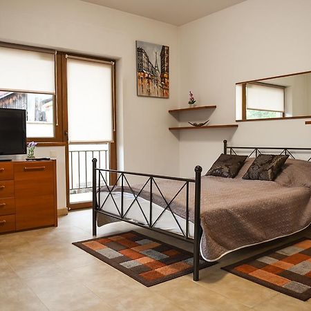 Modern Apartment Near City Center Клуж-Напока Екстериор снимка