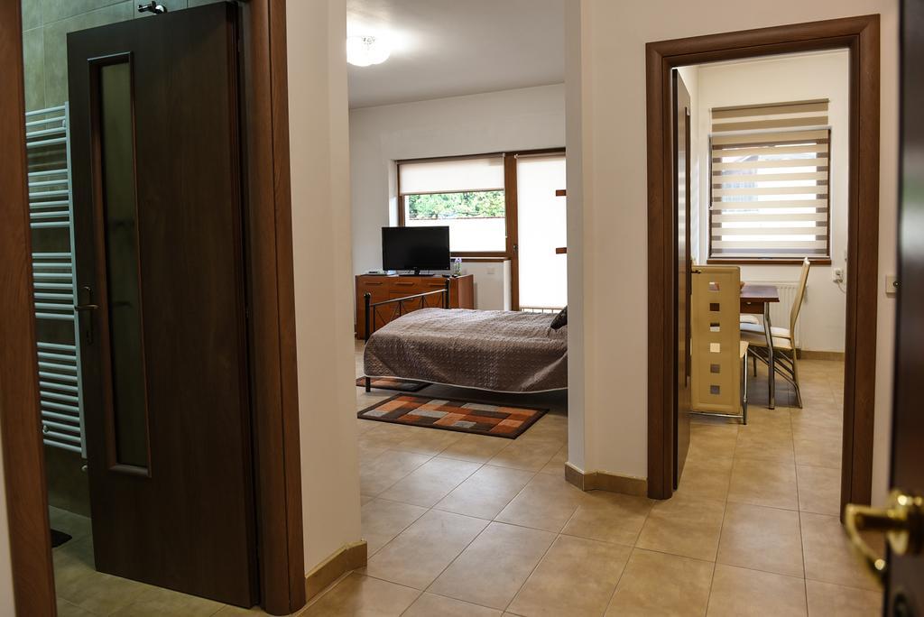 Modern Apartment Near City Center Клуж-Напока Екстериор снимка